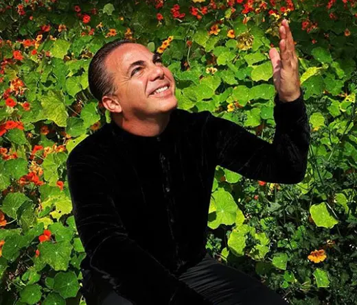 Cristian Castro lanza “Cuando Vuelva la Vida”, una canción esperanzadora para estos tiempos.

